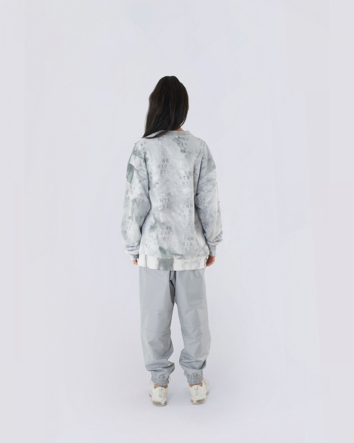 Moon Sweatshirt [Base Line 2]