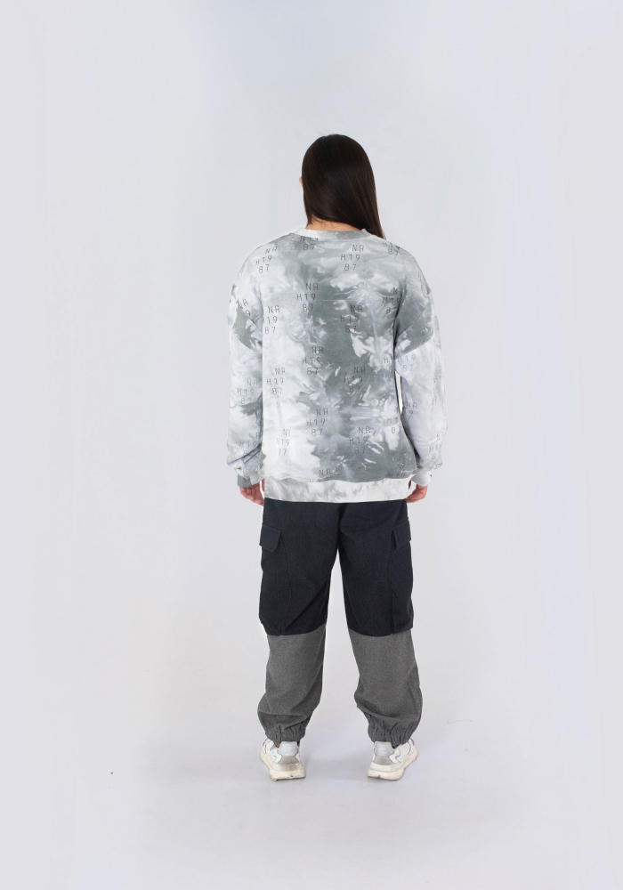 Moon Sweatshirt [Base Line 2]