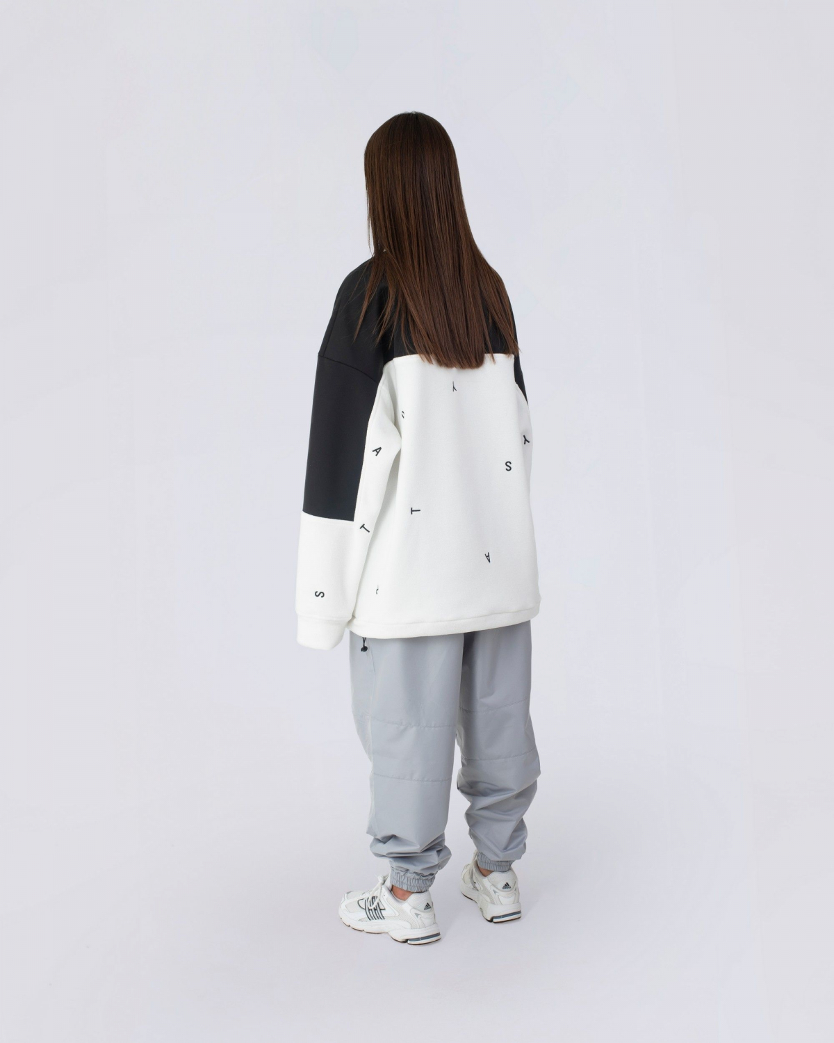 Tagline Sweatshirt [Collection Line]